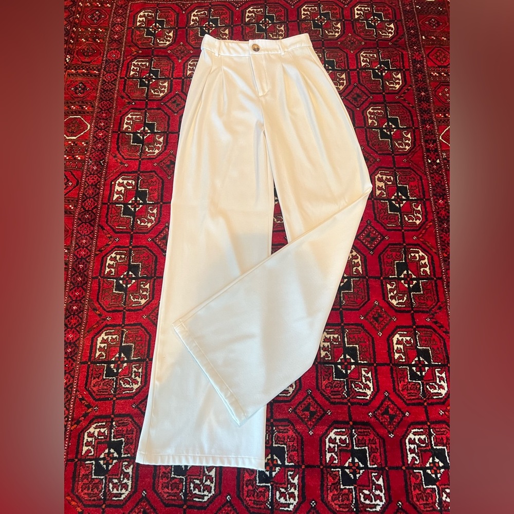 The Effortless Tailored Wide Leg Pants